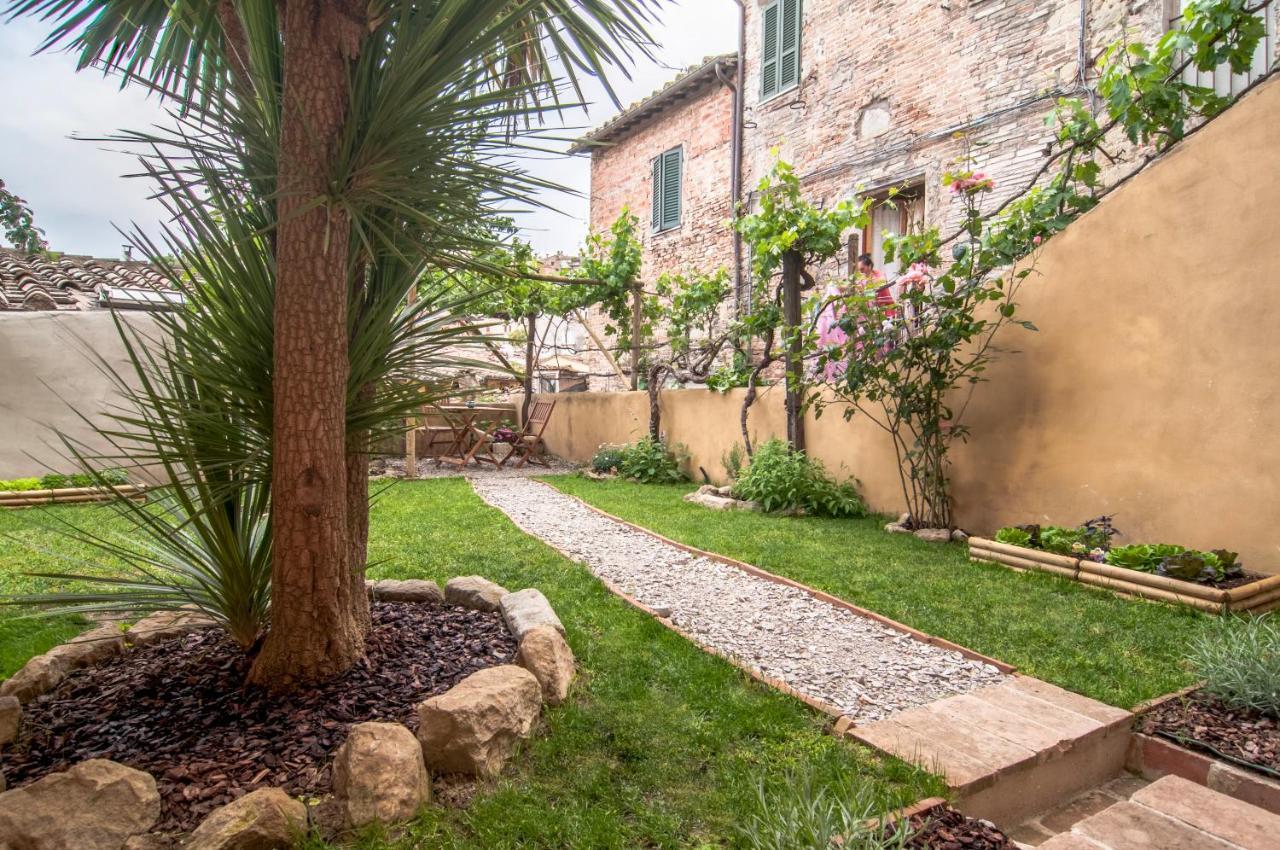 Umbrian Concierge - La Casa Dei Pellari Hotell Perugia Exteriör bild