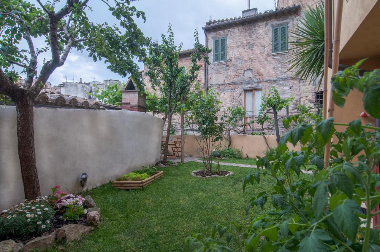 Umbrian Concierge - La Casa Dei Pellari Hotell Perugia Exteriör bild